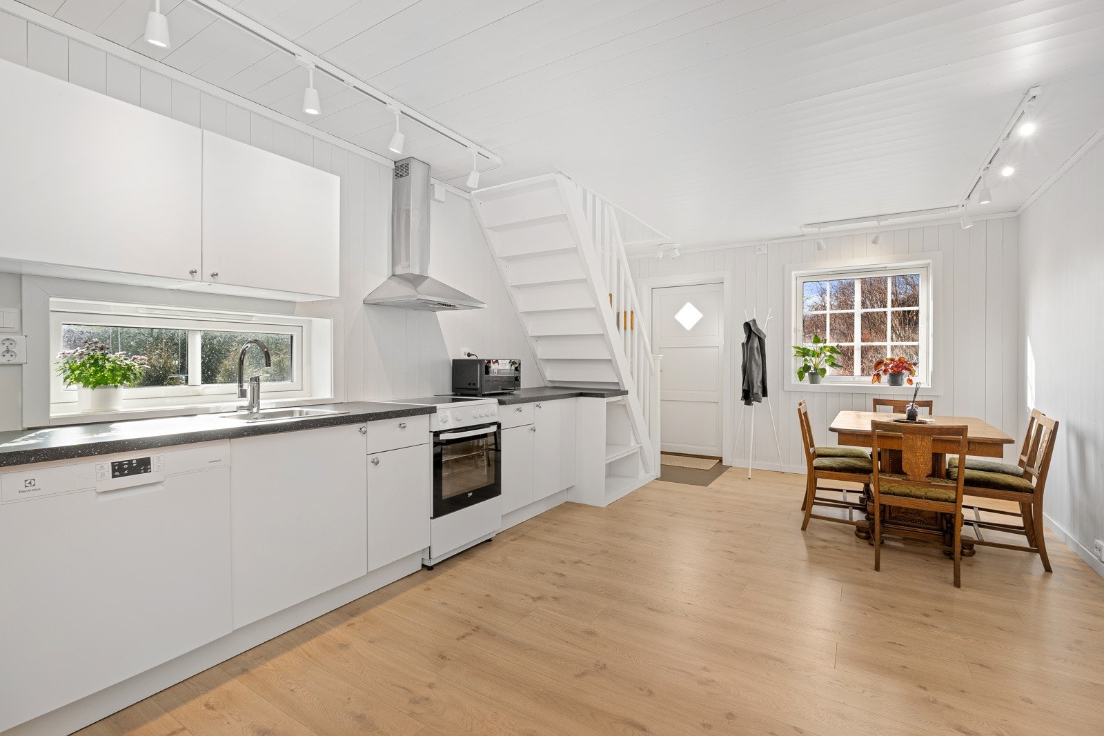 Praktikantdel - kjøkken/stue Galleribilde