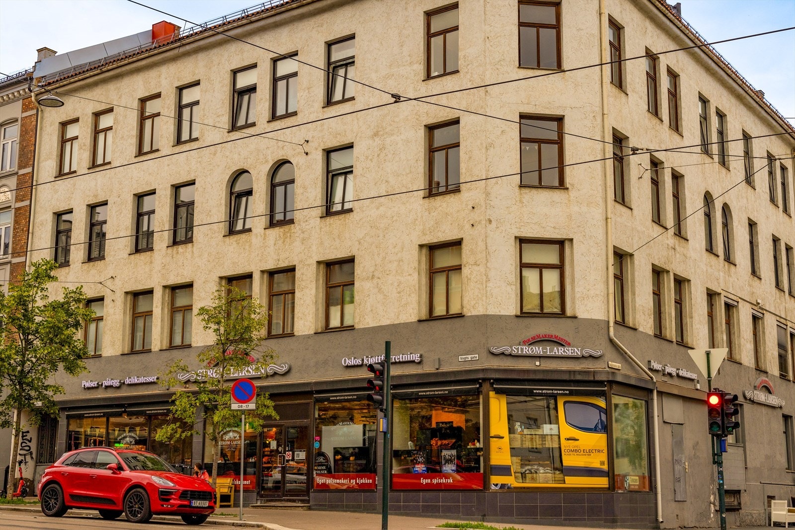 Strøm-Larsen er en av Oslos beste kjøttforetninger ligger rett rundt hjørnet. Galleribilde