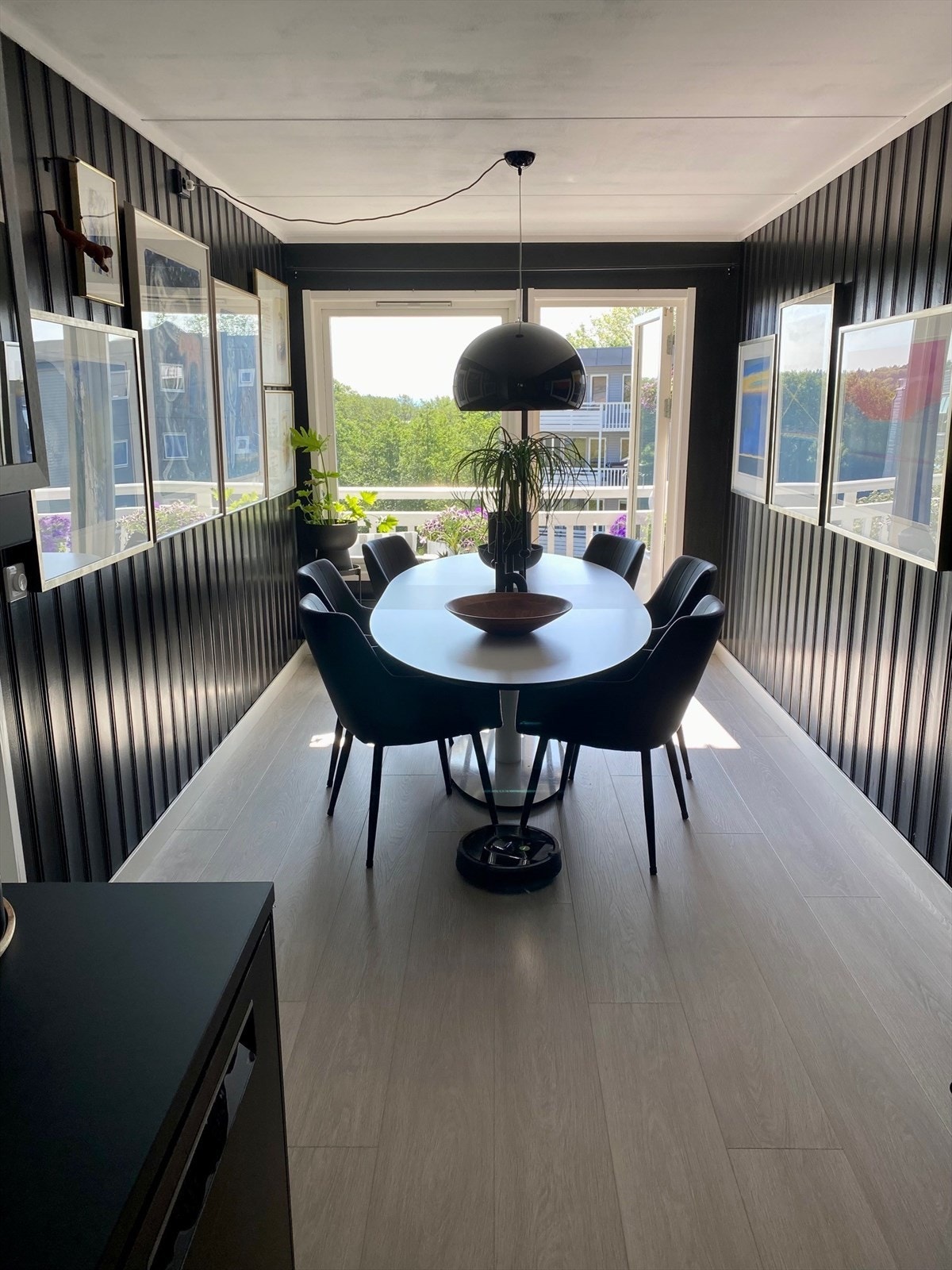 Selgers bilde. Galleribilde