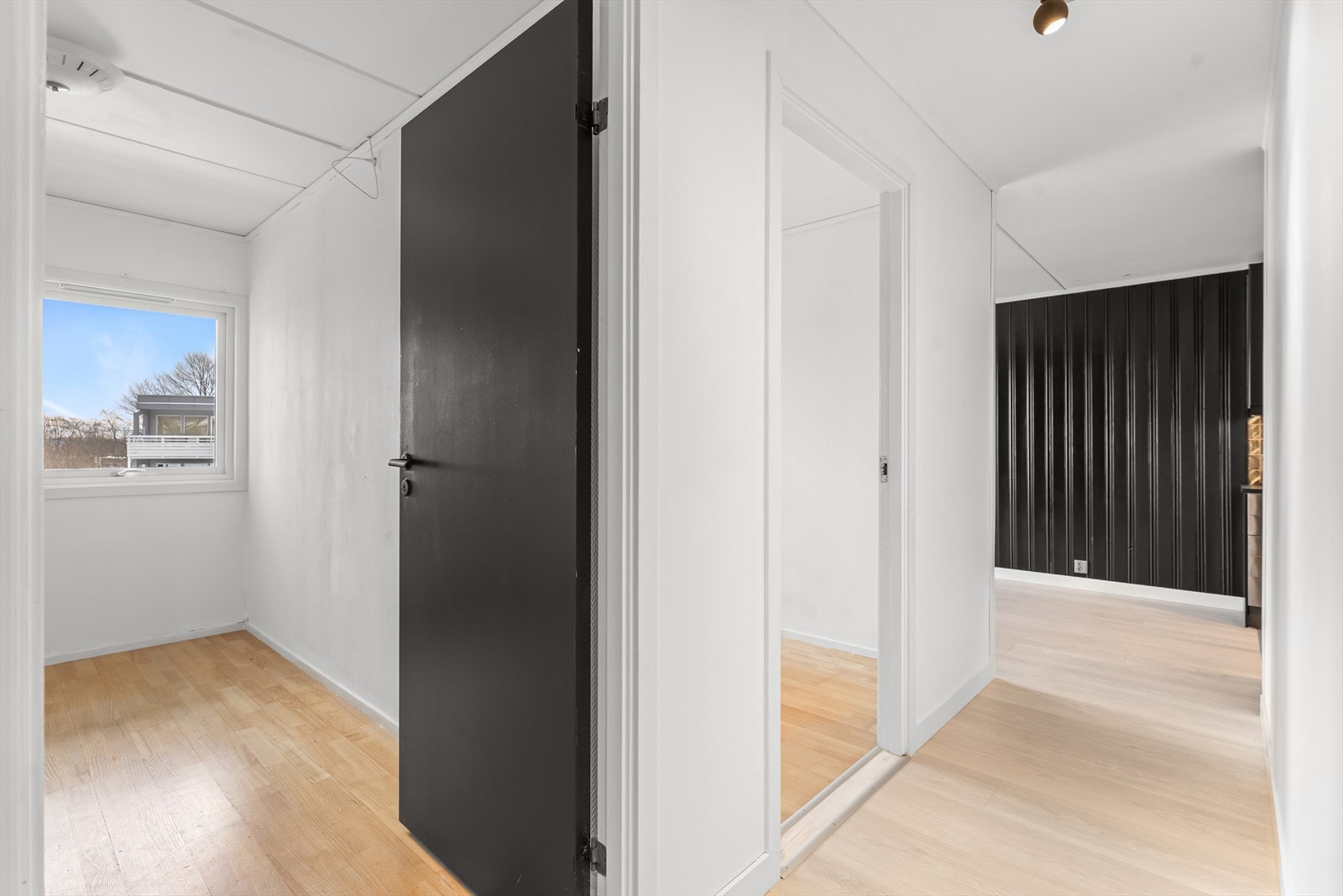 Soverom to og tre ligger ved siden av hverandre. Galleribilde