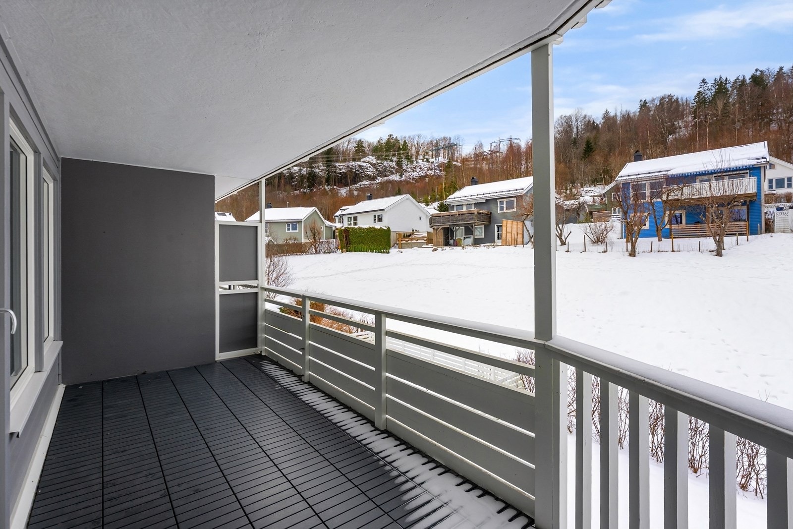 Overbygd og skjermet. Galleribilde