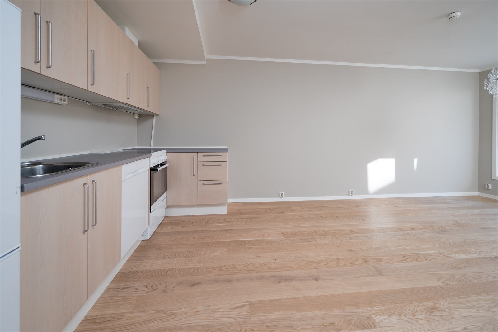 Stue med åpen kjøkkenløsning Galleribilde