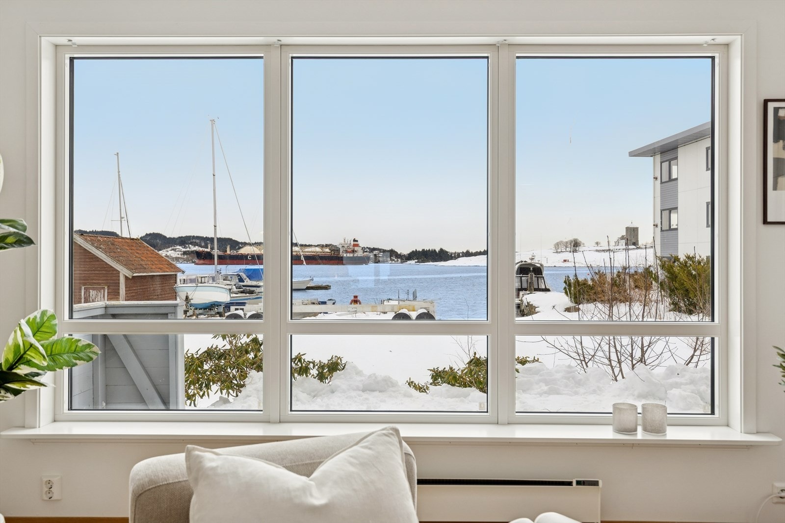 Utsikt fra stue. Galleribilde