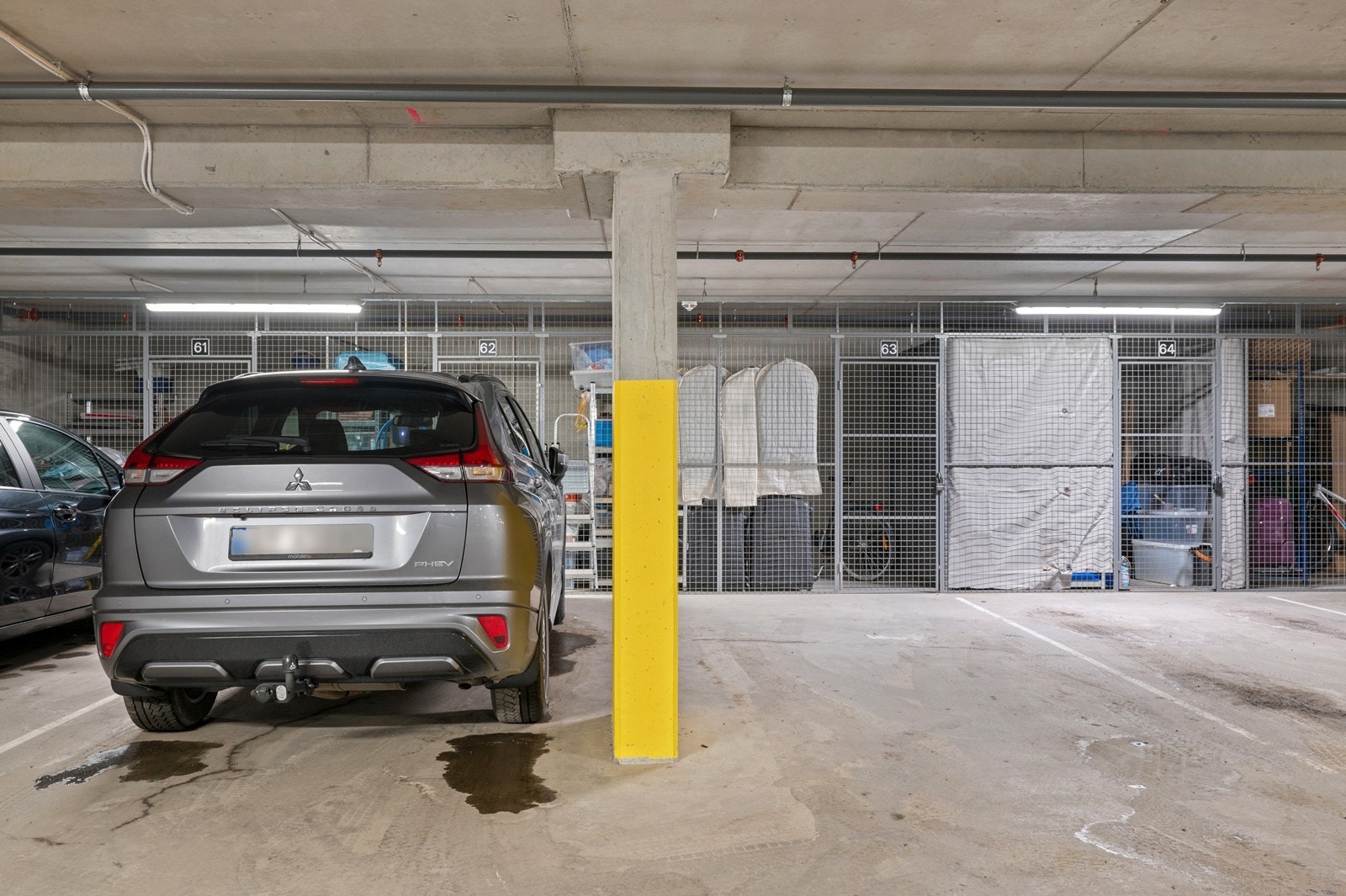 I tillegg medfølger to boder på 5 m² hver for praktisk lagring. Galleribilde