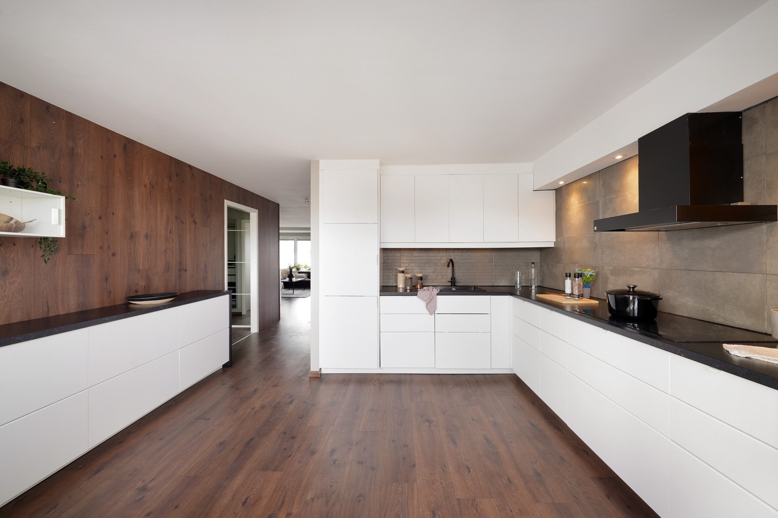 Rålekkert kjøkken som ble oppusset og utvidet i 2024. Galleribilde