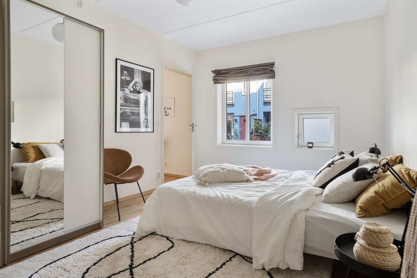 Leiligheten har to soverom av god størrelse. Soverommet har stort garderobeskap. Galleribilde