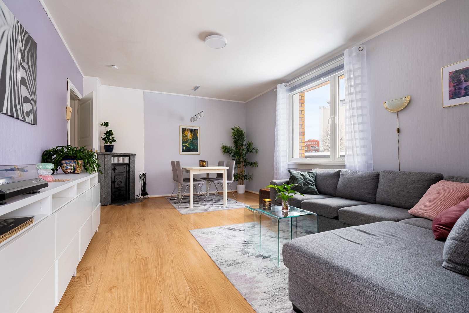 Til info er både TV/internett inkludert i felleskostnadene. Galleribilde