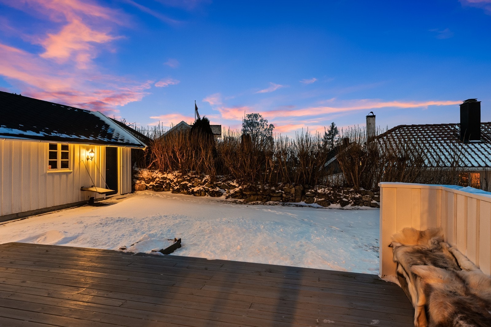 Hagen er lettstelt og gir rom for lek og utendørsaktiviteter. Galleribilde