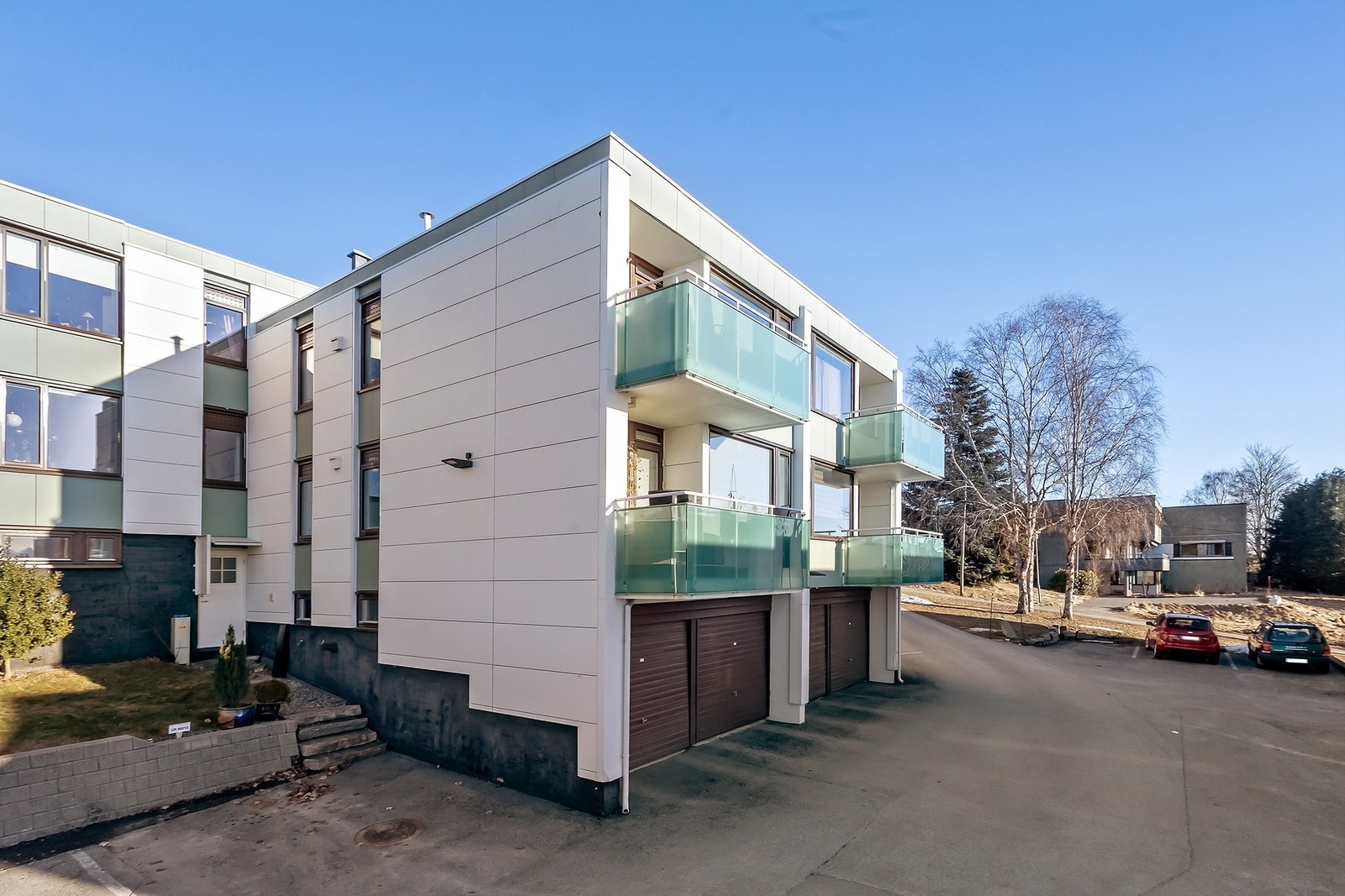 Leiligheten ligger i Lundabo borettslag, ca 1,5 km vest for Molde sentrum Galleribilde