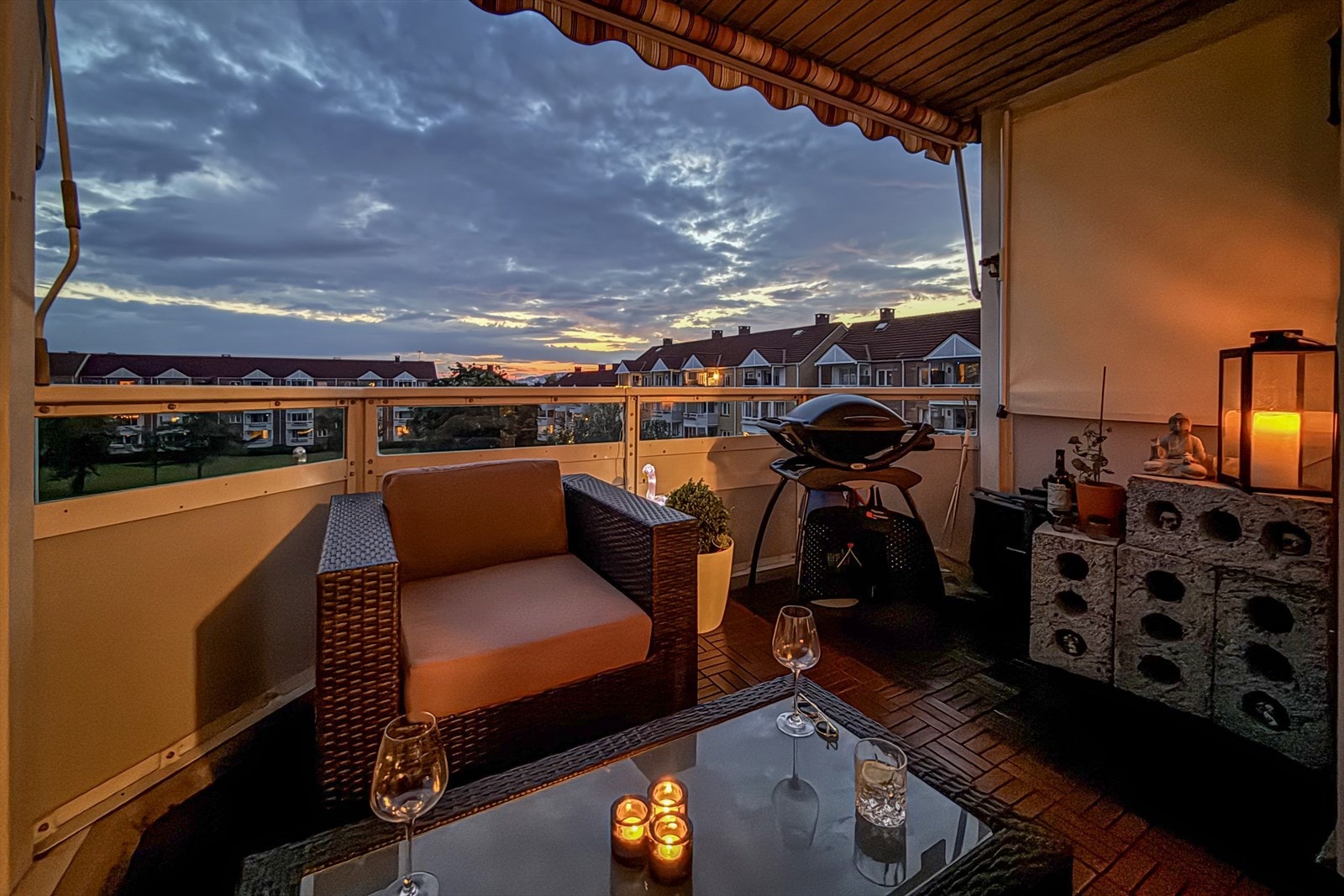 Kveldsstemning. Privat bilde tatt av selger. Galleribilde