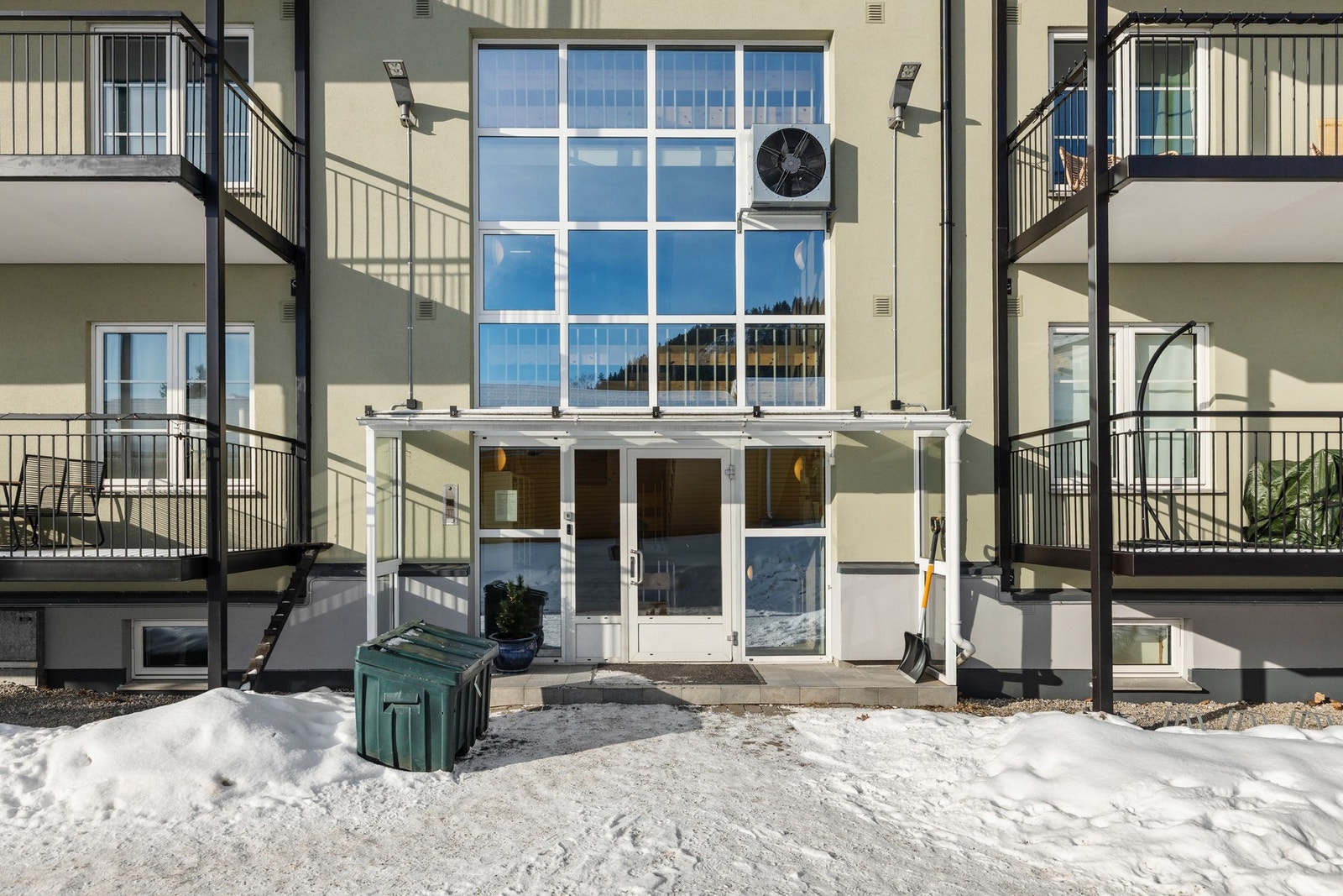 Hyggelig inngangsparti Galleribilde