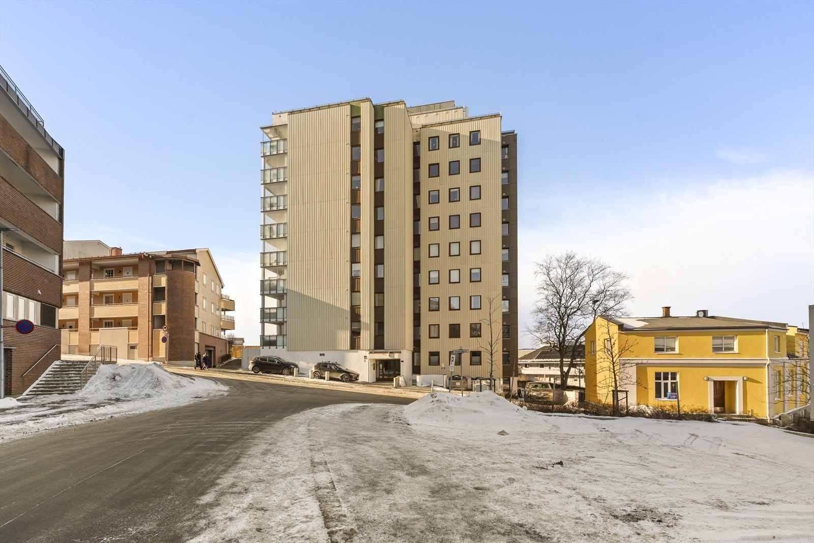 Fasade inngangsparti Galleribilde