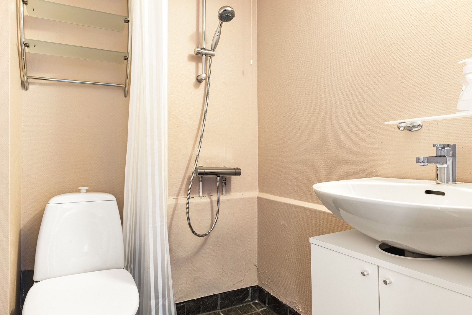 Badet underetasje. Galleribilde