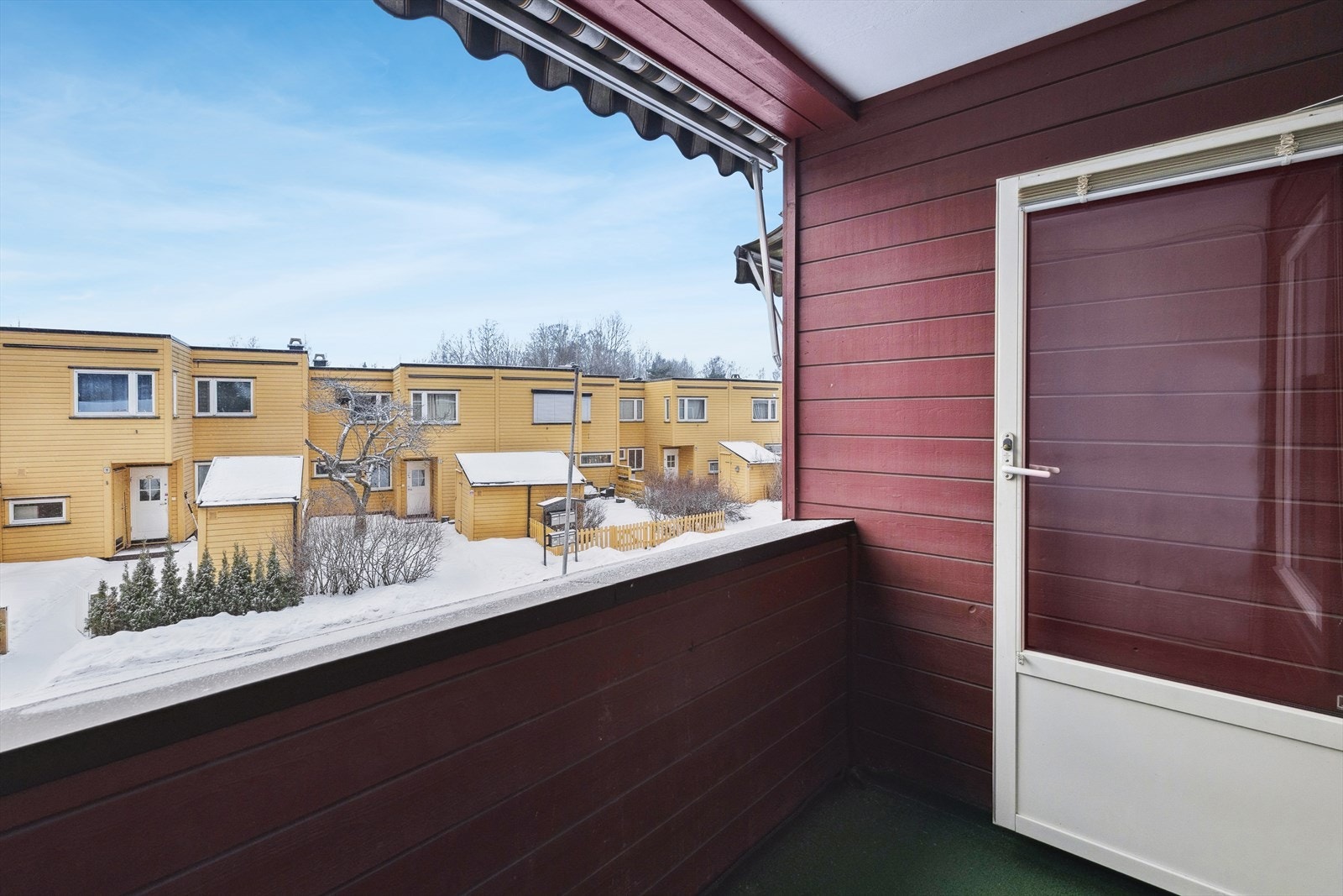 Her kan du nyte ettermiddagssolen i rolige og grønne omgivelser på sommerstid. Galleribilde