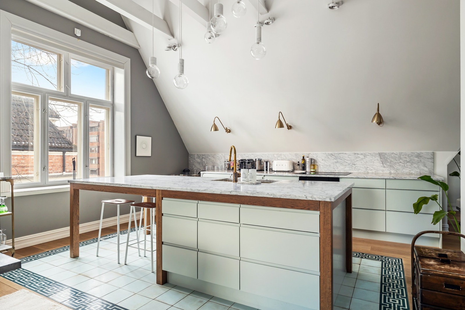 Med dette blir kjøkkenet en sosial sone og boligens midtpunkt Galleribilde