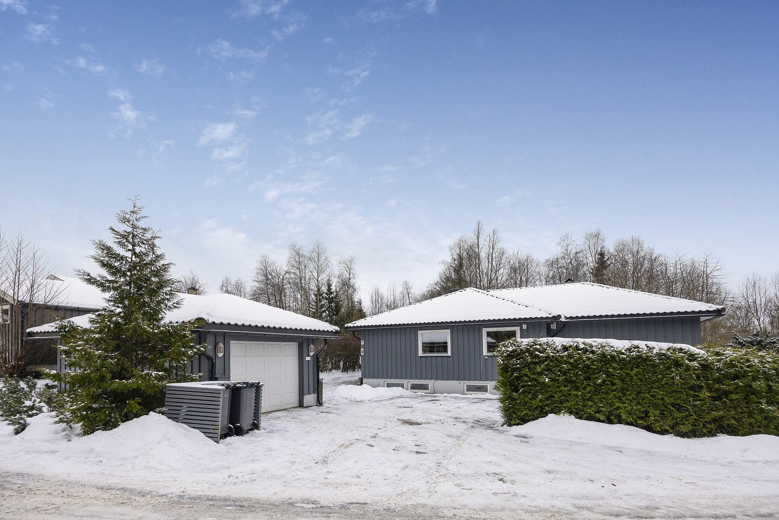 Eiendommen ligger svært attraktivt til i et populært boligområde på Øvre Nordby, ved grensen til Ski Galleribilde