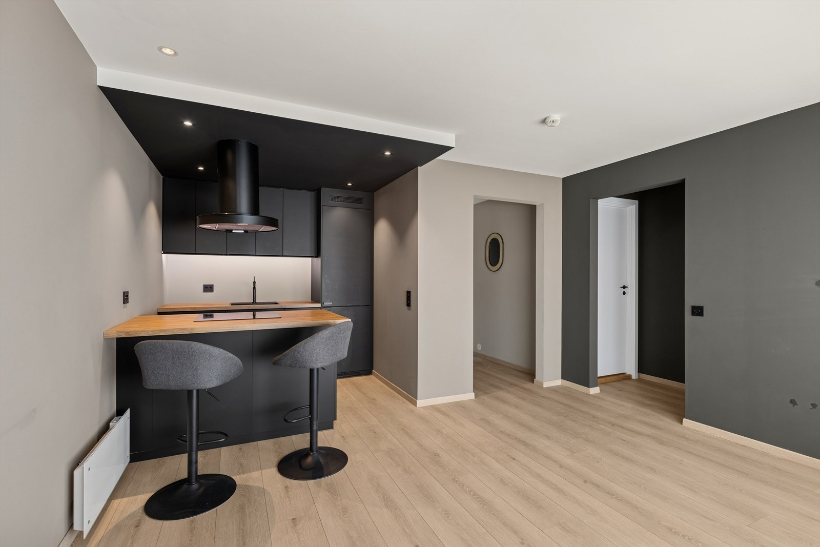 Fra stuen kommer man videre inn til badet og soverommet. Galleribilde