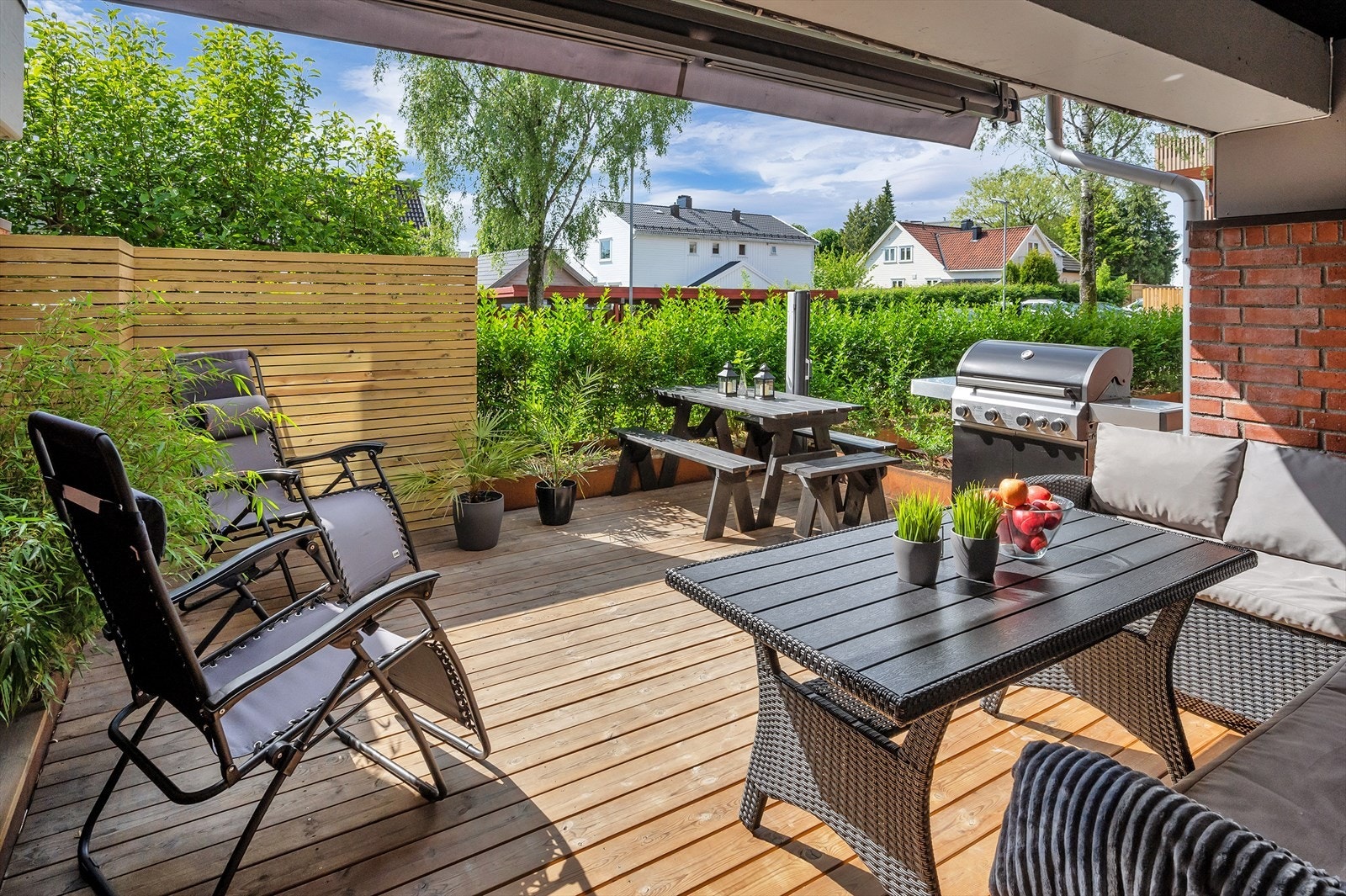 Bilder fra tidligere salgs annonse før fasadeendringen fant sted. Galleribilde