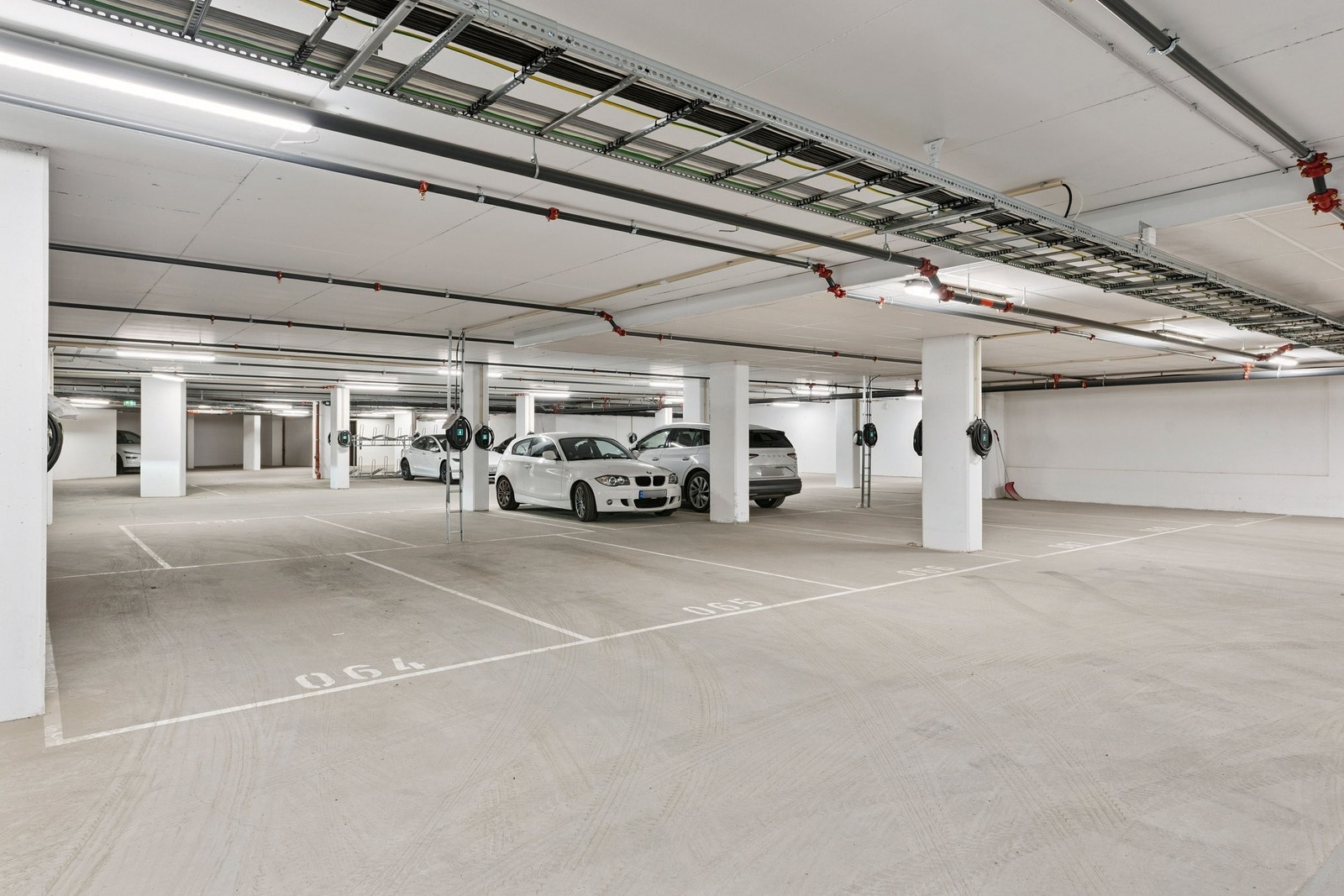 Garasjeplasser som kan kjøpes eller leies Galleribilde