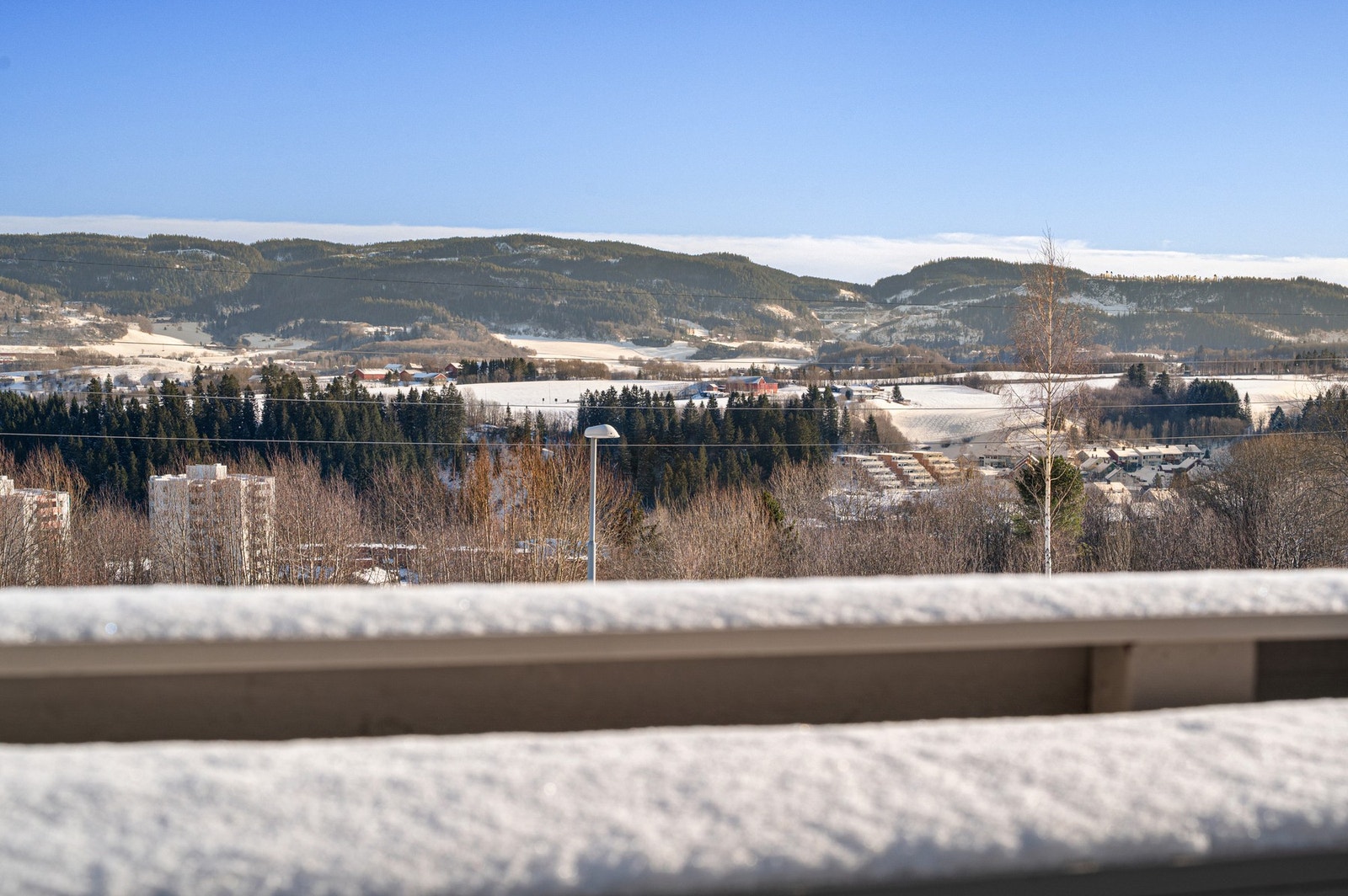 Utsikt fra balkong. Galleribilde