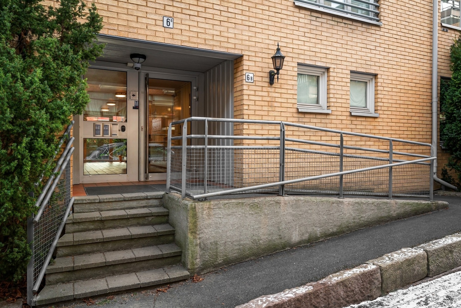 Universell utforming i inngangspartiet. Galleribilde