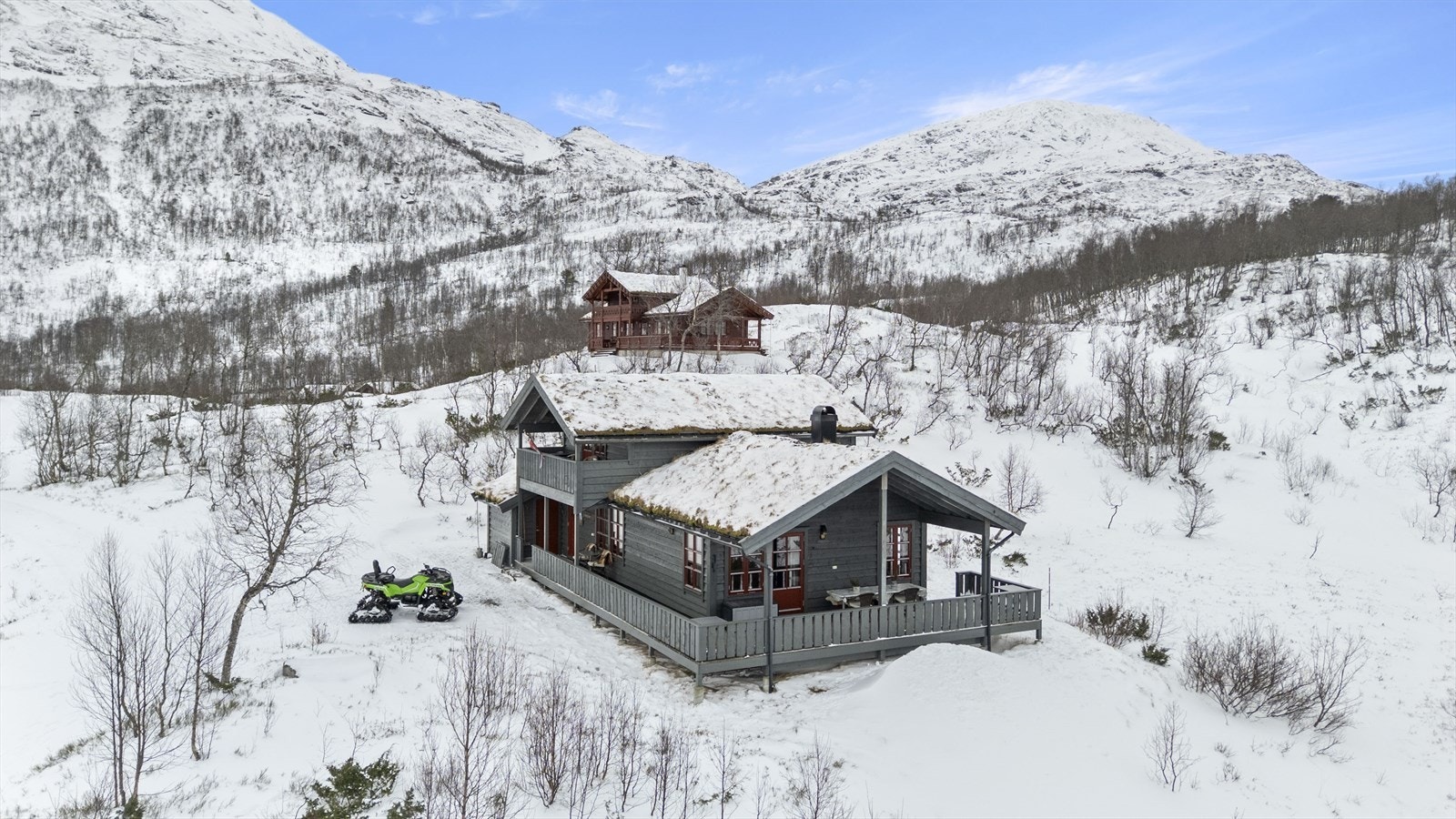 - I nærområdet er det flere turmuligheter både på sommer og vinterstid. - Galleribilde