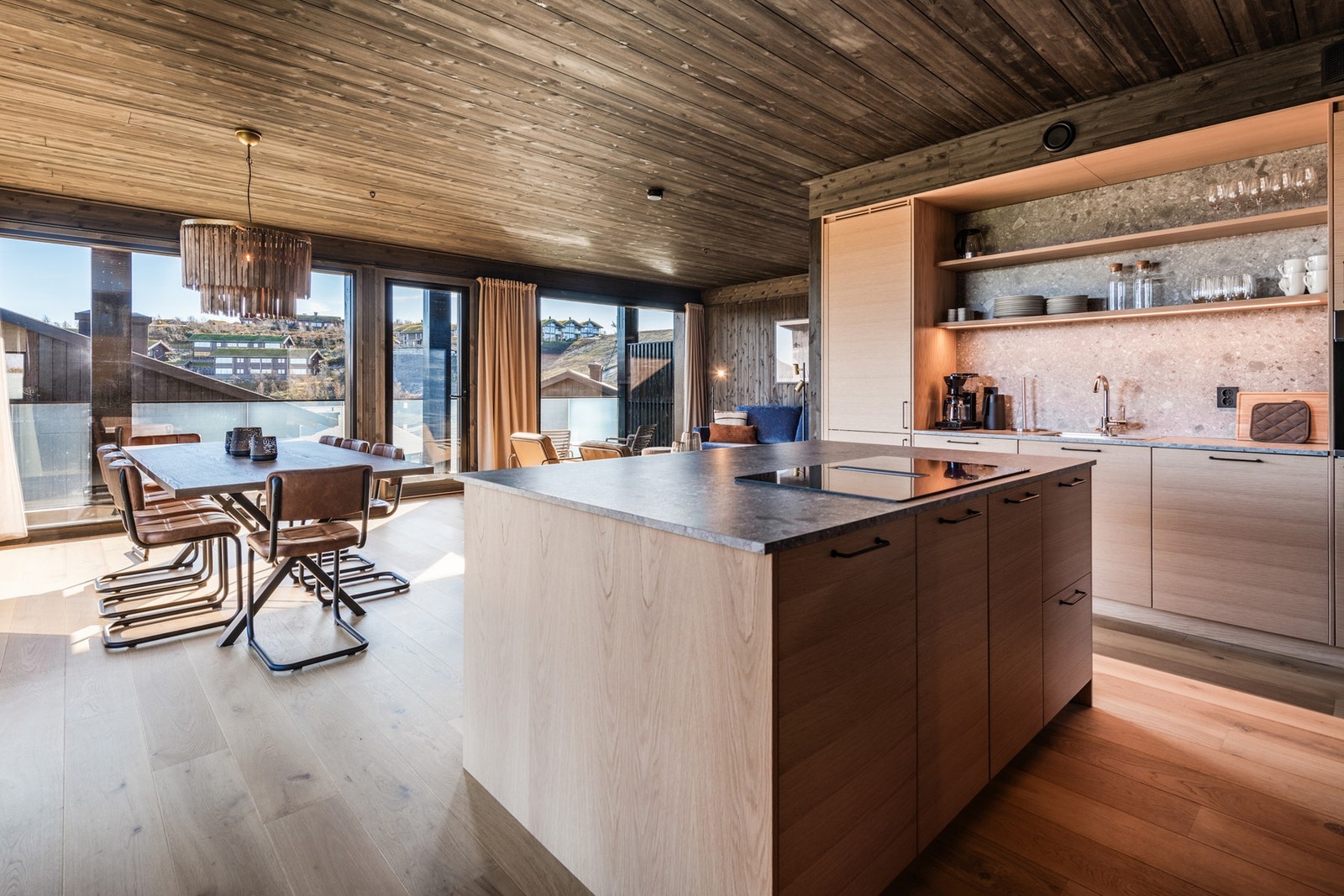 Velkommen til Kikut Alpin Lodge! Innflytningsklare leiligheter med helt rå beliggenhet ved skibakken. Se www.kikutalpinlodge.no. Bilde fra tilsvarende leilighet. Foto: Terje Bjørnsen, Geilo Galleribilde