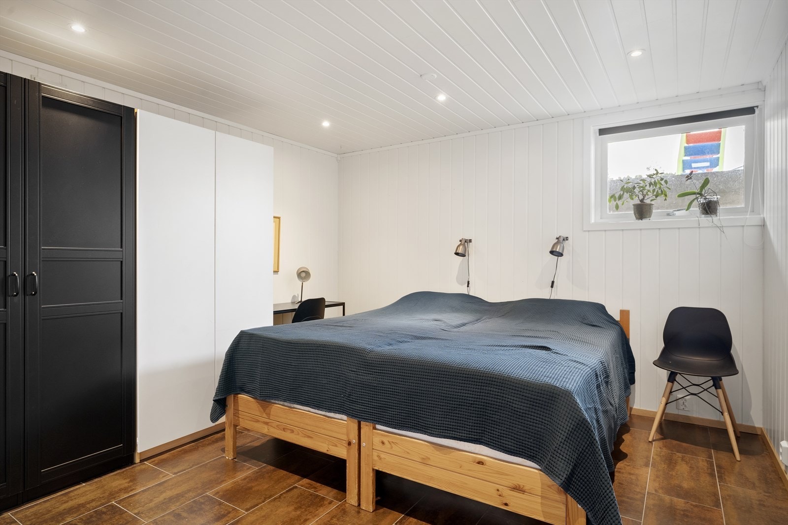 Kjellerstue. Galleribilde