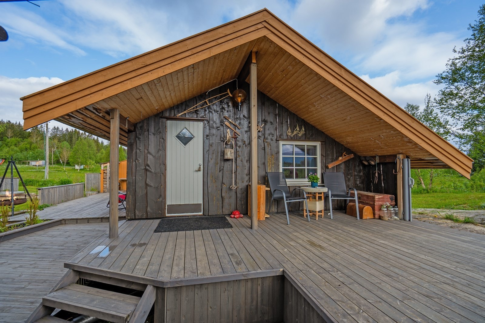 Inngangspartiet til hovedhytten Galleribilde
