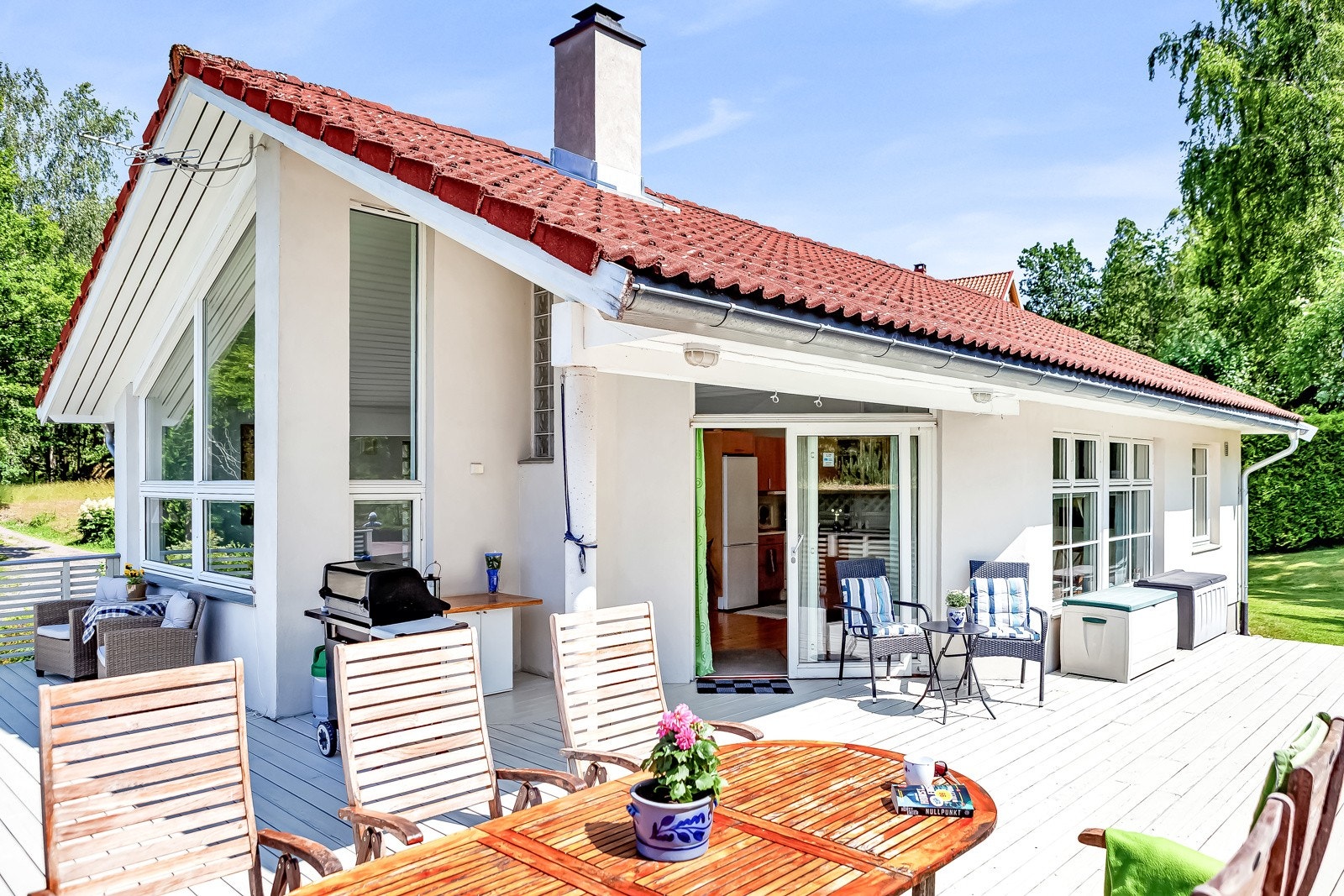 Eiendommen ligger solrikt til i et etablert og hyggelig hyttefelt. Galleribilde