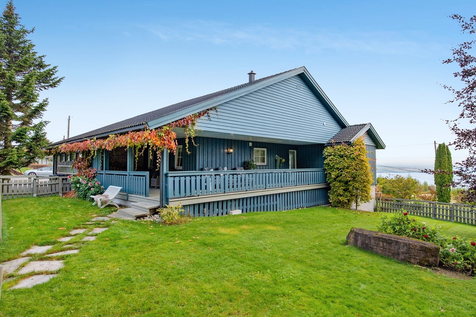 Dette er en enebolig med fantastisk beliggenhet på Kapp, Østre Toten. Galleribilde