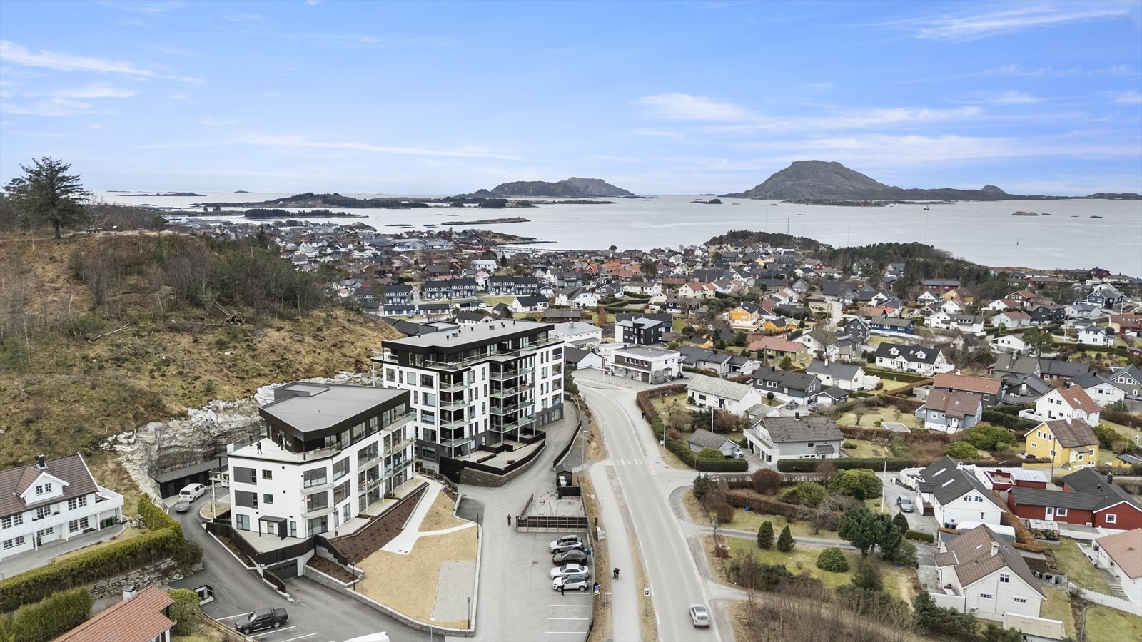 Kort veg til butikker, sentrum og turstier Galleribilde