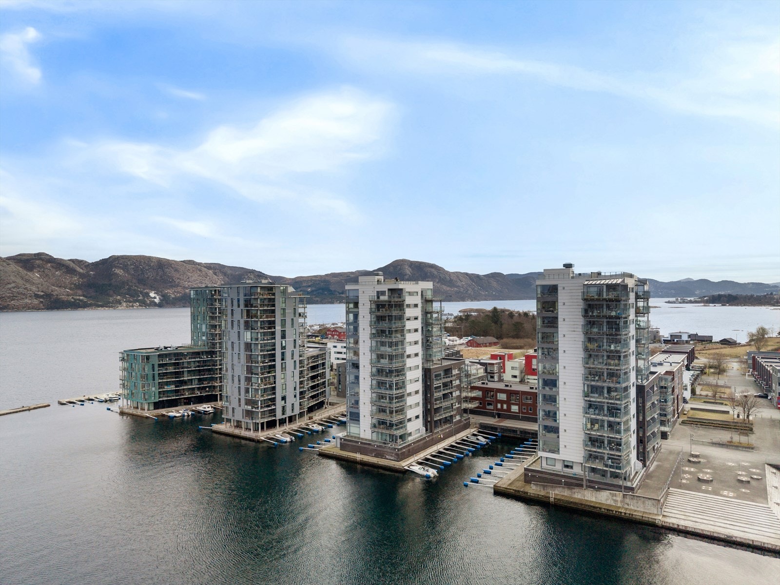 Uteområde. Galleribilde