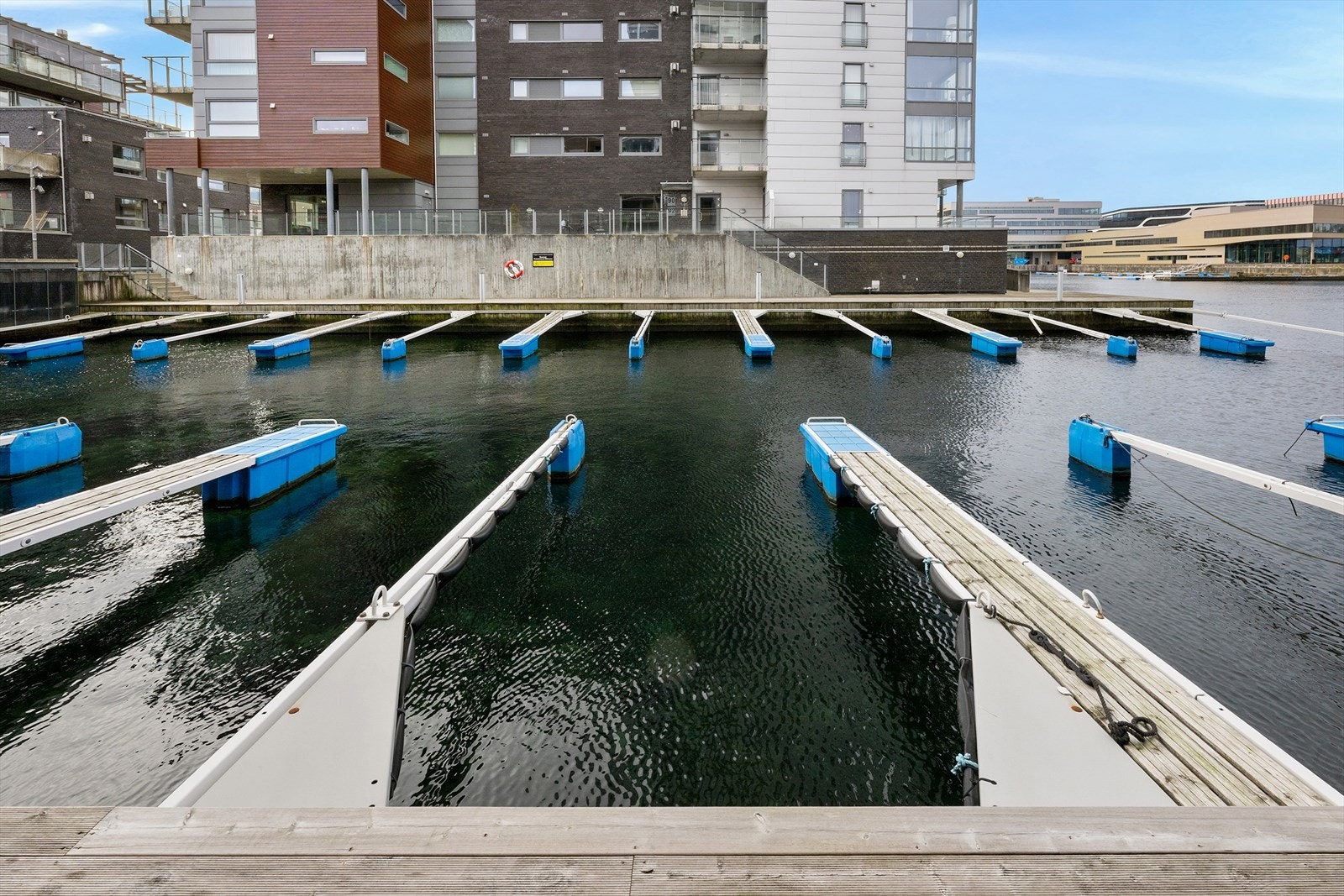 Uteområde. Galleribilde