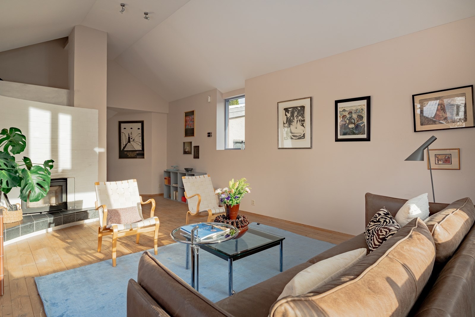 Åpent, lyst og luftig rom Galleribilde