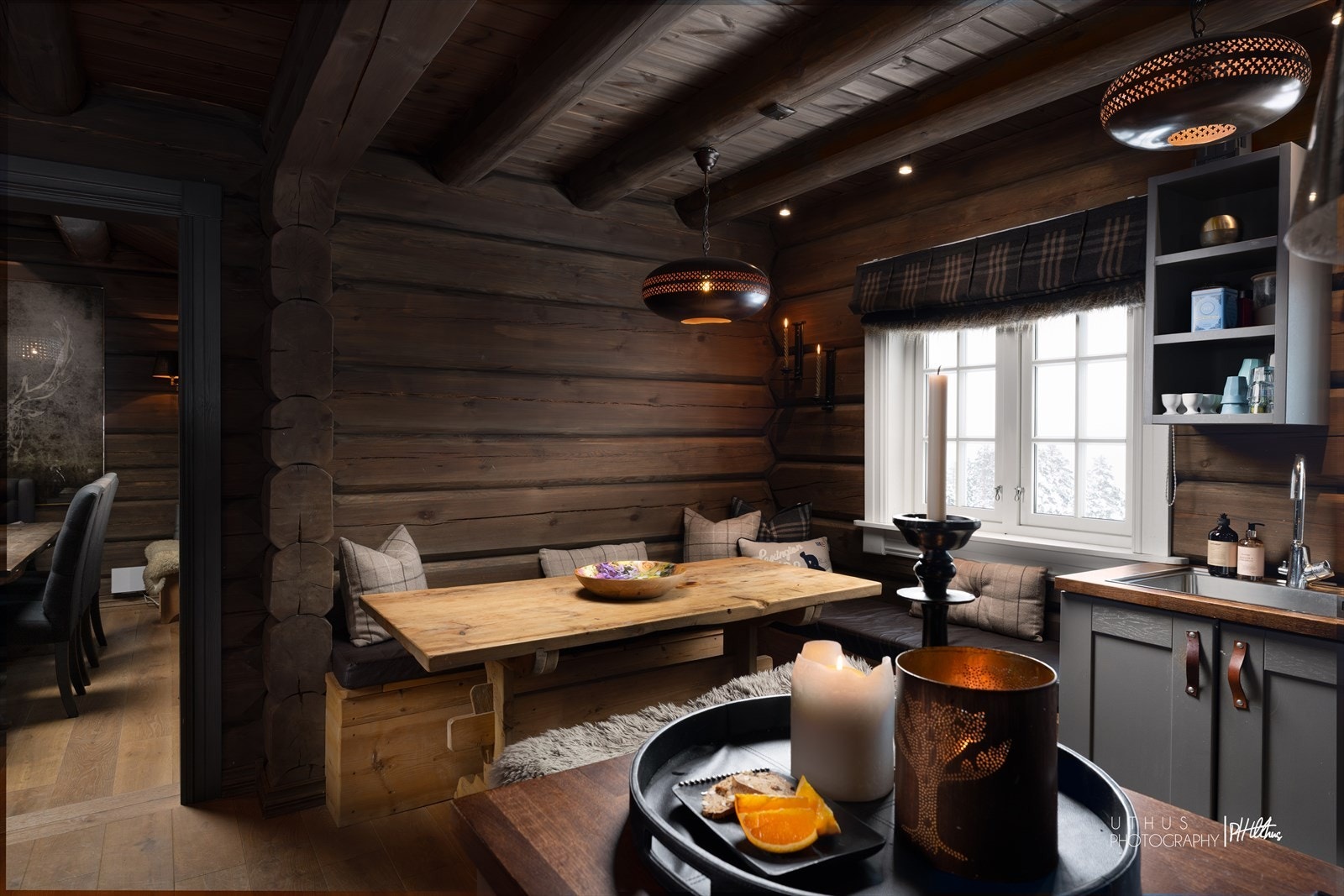 Spisegruppe i tilknytning til kjøkken Galleribilde