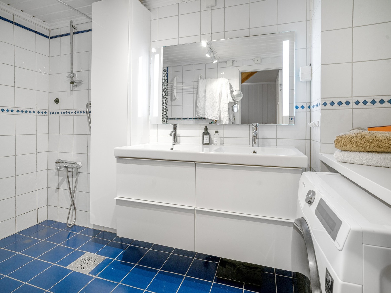 Baderom. Galleribilde