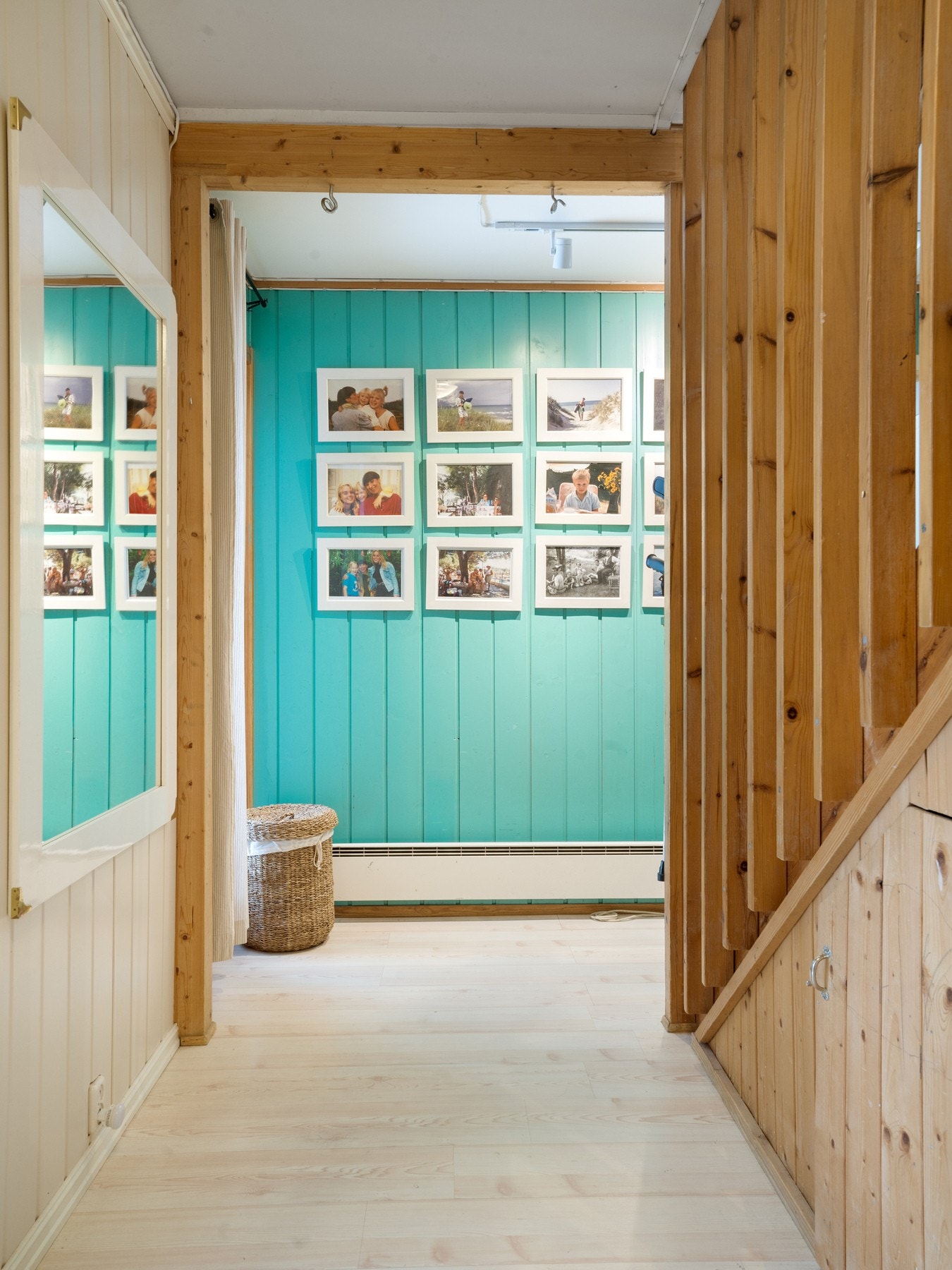 Trappegang 1. etasje. Galleribilde