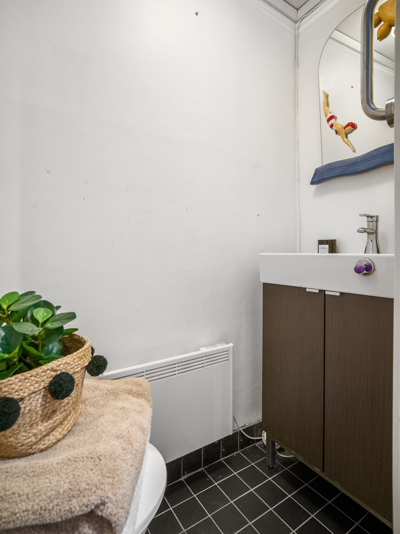 Toalettrom. Galleribilde