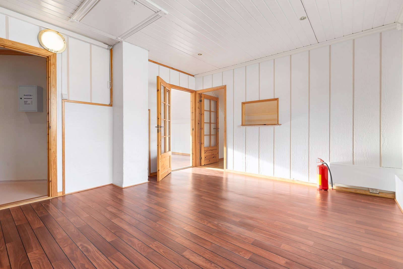 Romslig loftstue Galleribilde