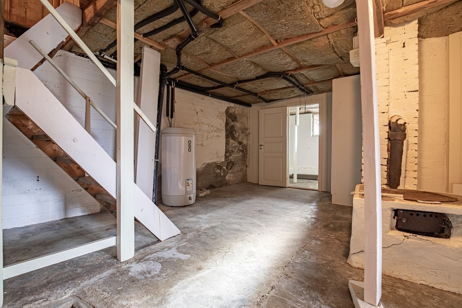 Grovkjeller som gir muligheter for eksempelvis lagring Galleribilde