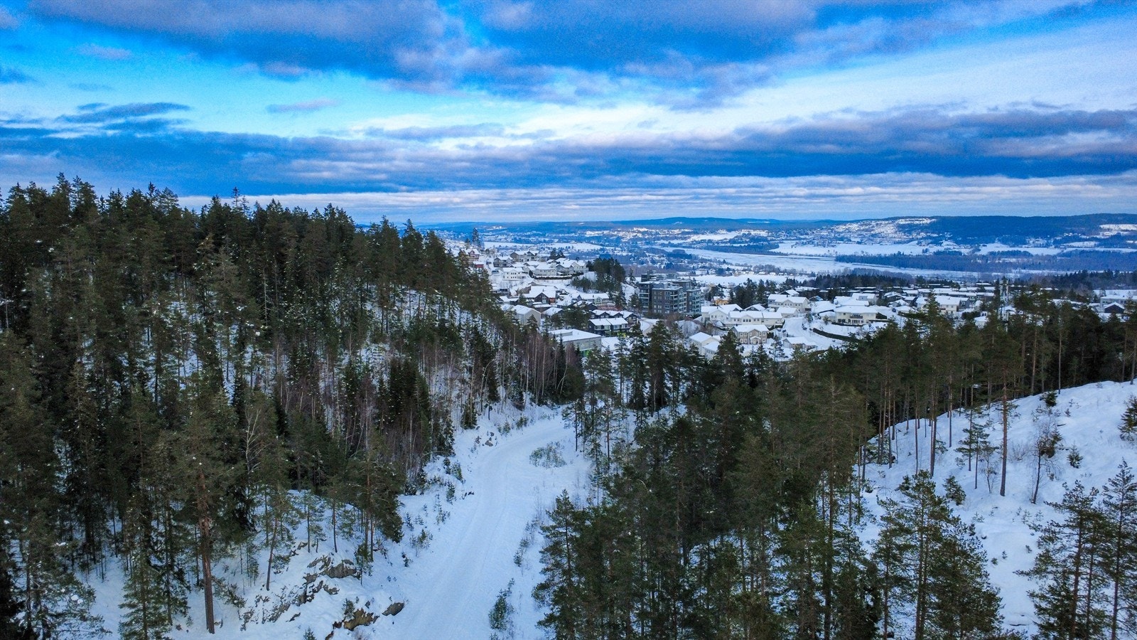 Nærhet til Rælingsåsen og Østmarka. Galleribilde