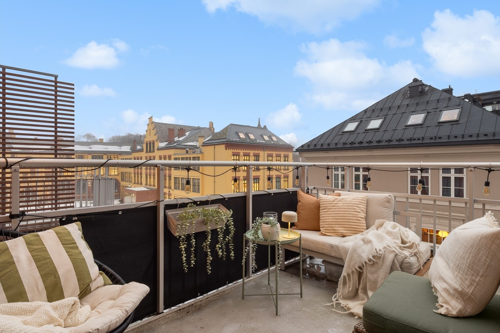 Stor balkong - 6 kvm Galleribilde