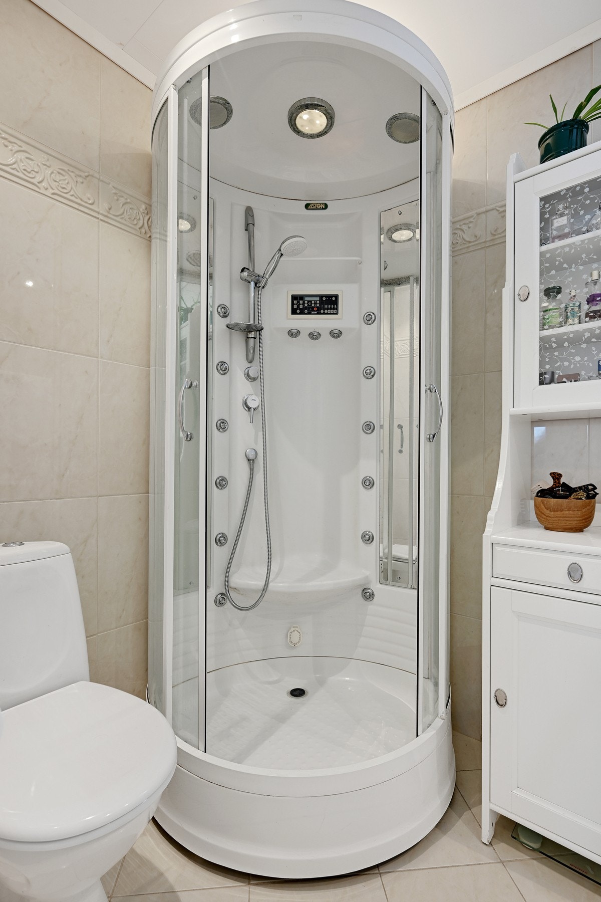 Dusjkabinett - steamfunksjon ikke i bruk Galleribilde