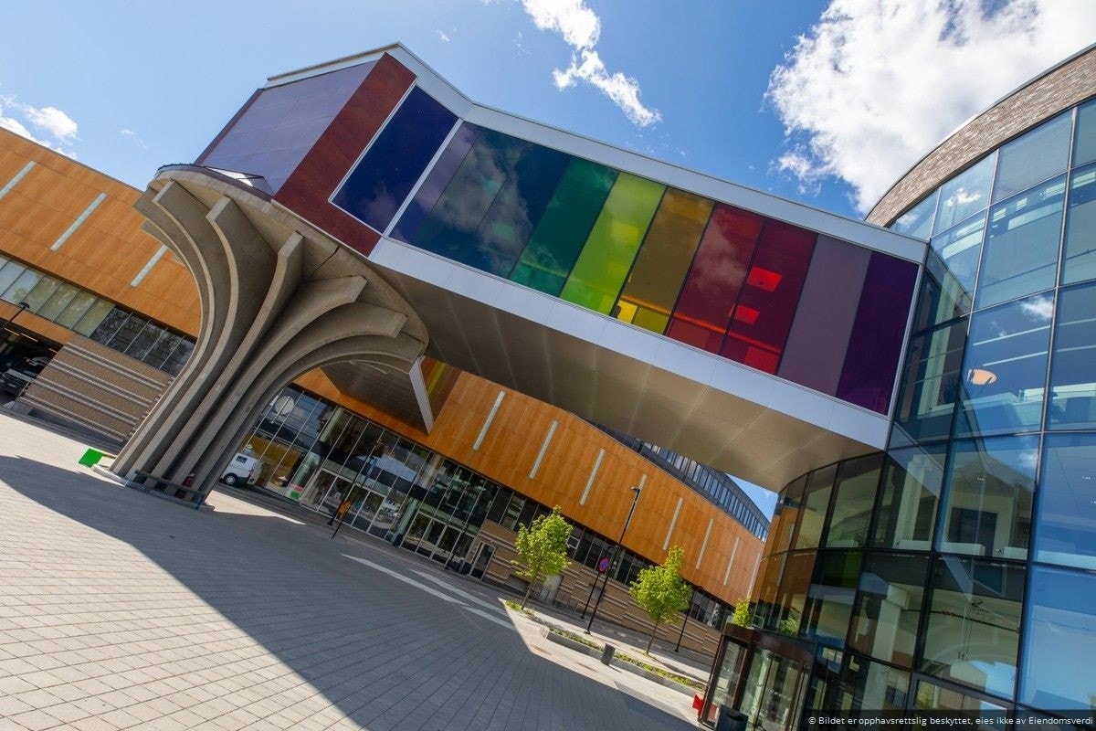 Skovly - Jessheim sentrum. Galleribilde