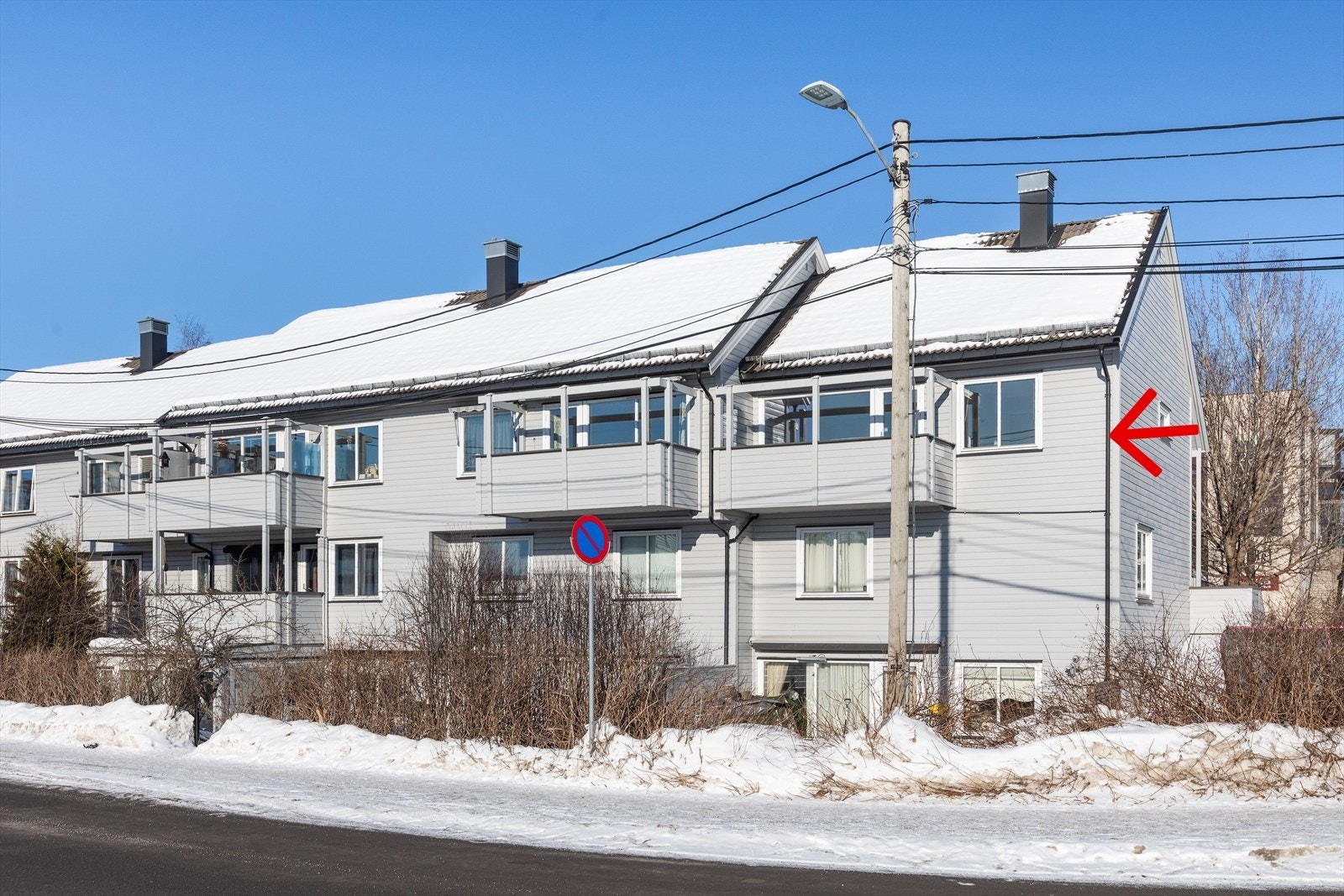 Hjørnebeliggende selveierleilighet med garasje! Galleribilde