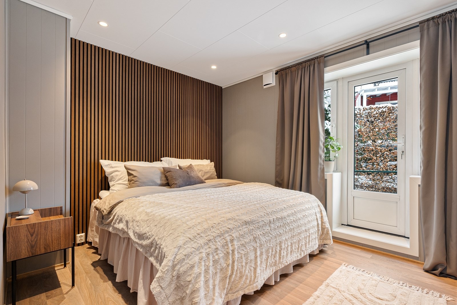 Leiligheten har to romslige soverom på henholdsvis 12 og 8 kvm! Galleribilde