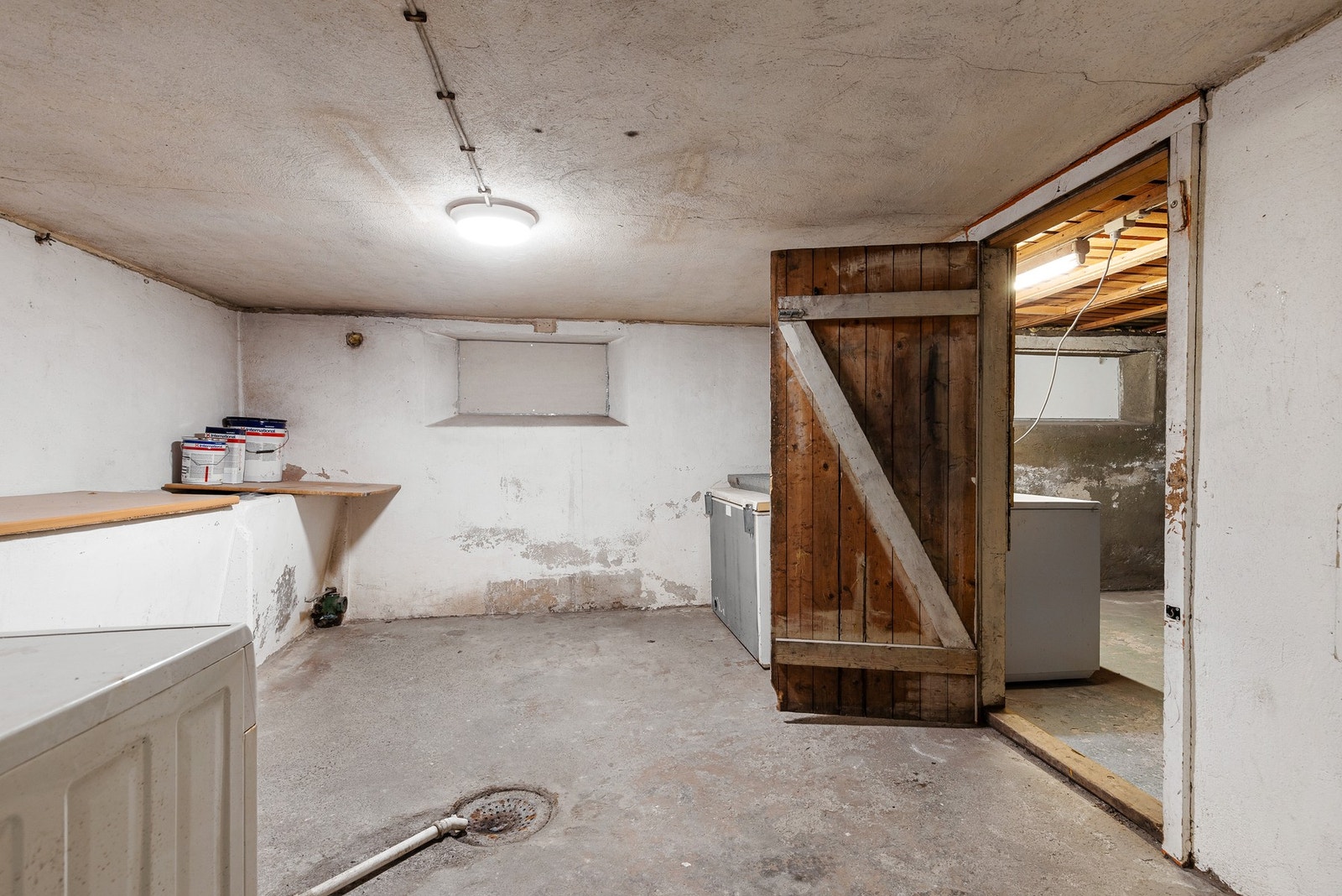 Kjeller inneholder vaskerom og boder Galleribilde