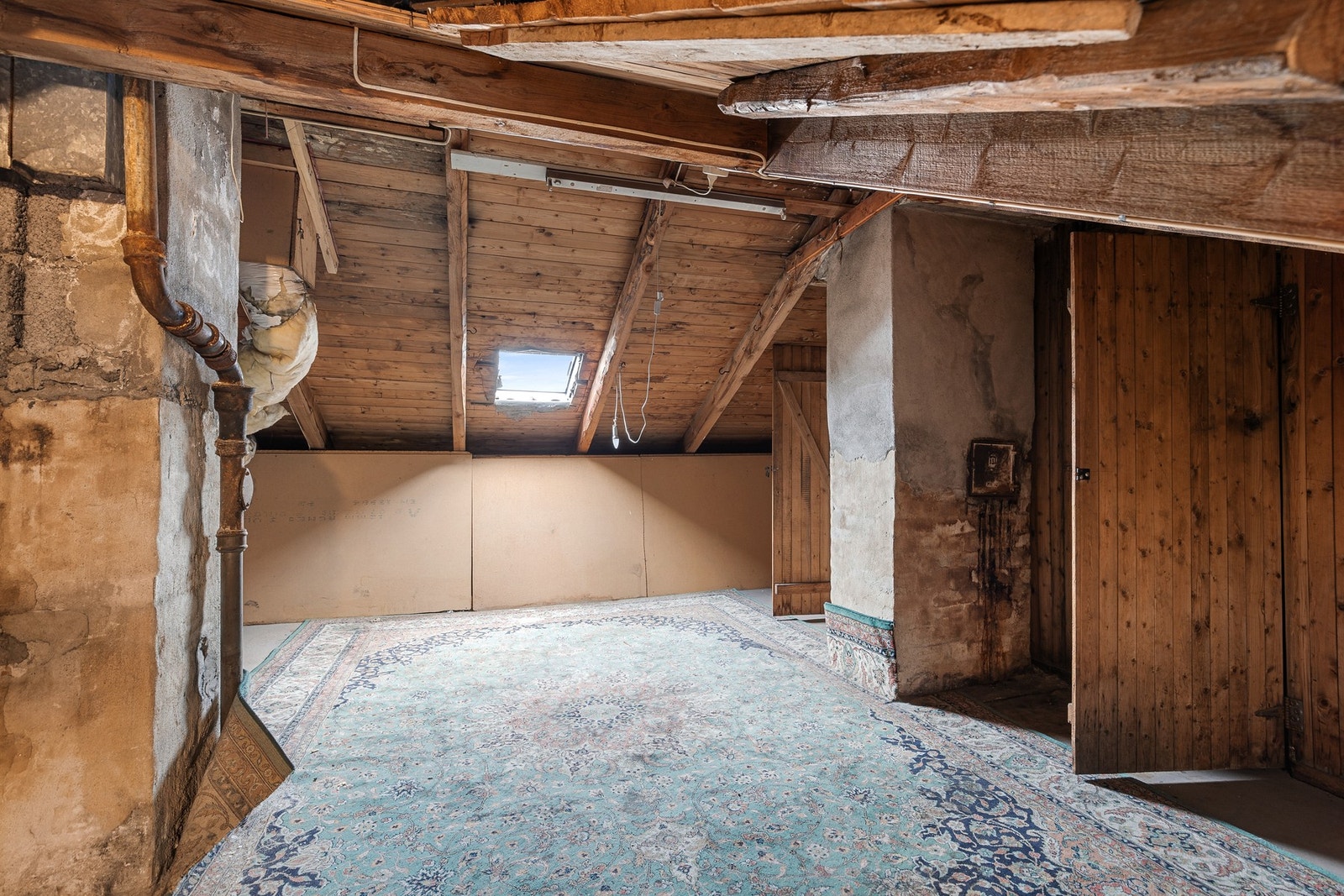 Loftet består av fire boder Galleribilde