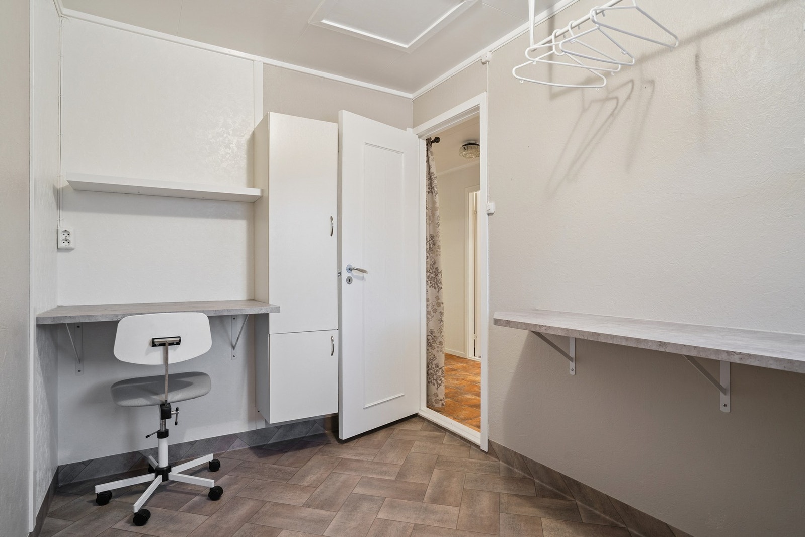 Vaskerom Galleribilde